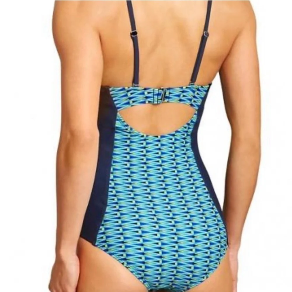Athleta Luminate one piece swimsuit women’s size 38D/DD